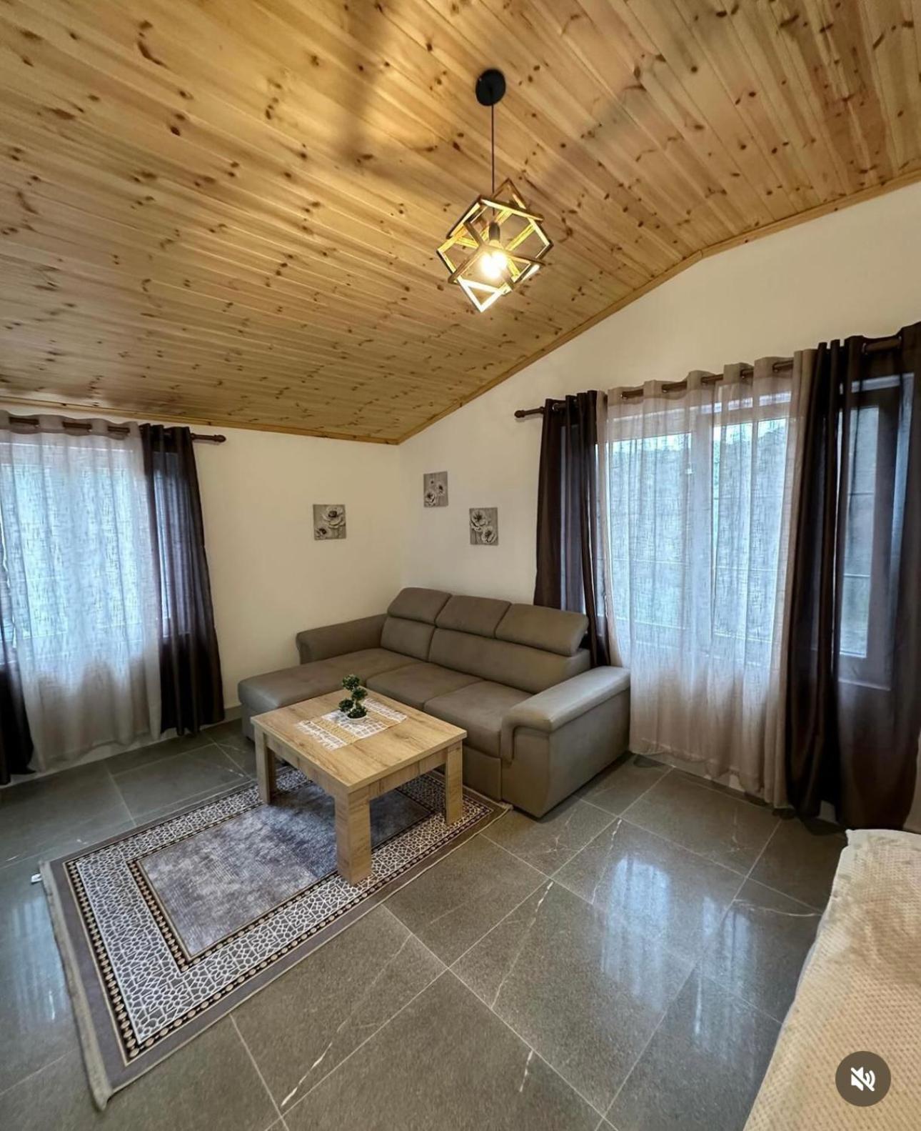 Qyteza Guest House & Camping Shkodër Extérieur photo