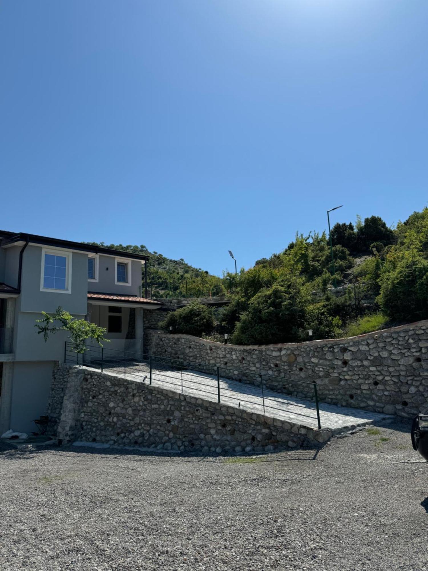 Qyteza Guest House & Camping Shkodër Extérieur photo